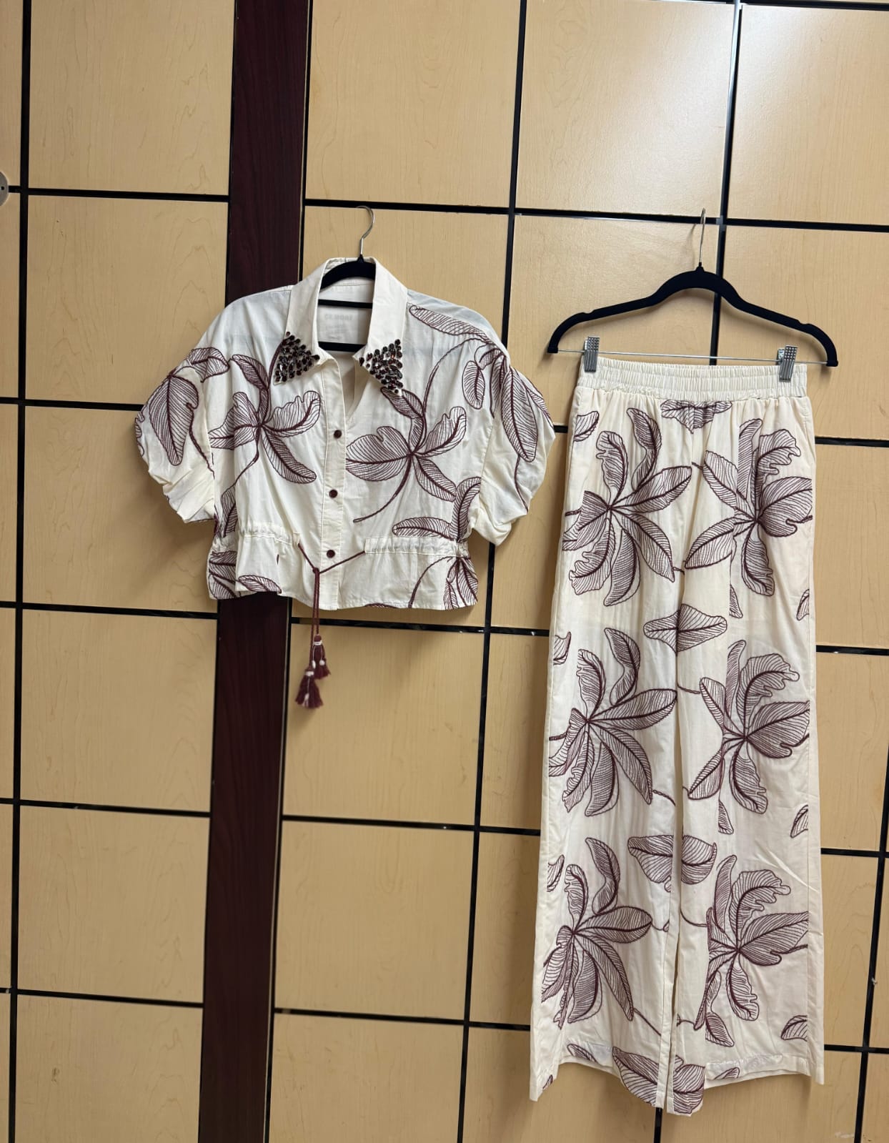 Beige & Burgundy Set